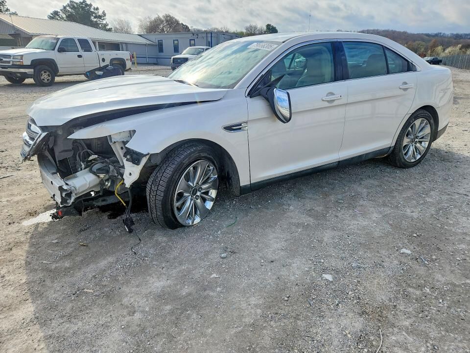 2011 FORD Taurus