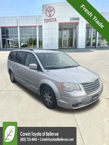 2010 CHRYSLER Town and Country