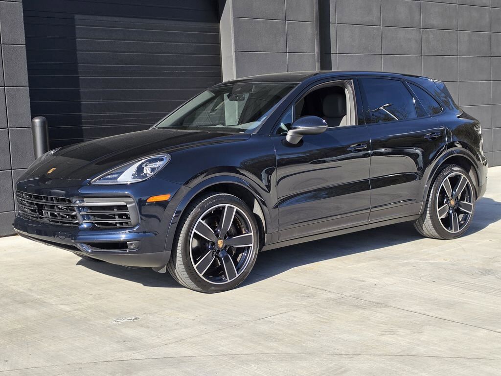 2023 PORSCHE Cayenne