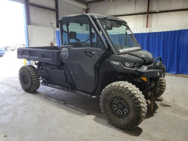 2024 CAN-AM Defender PRO