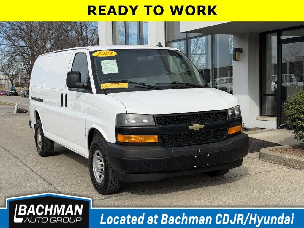 2021 CHEVROLET Express