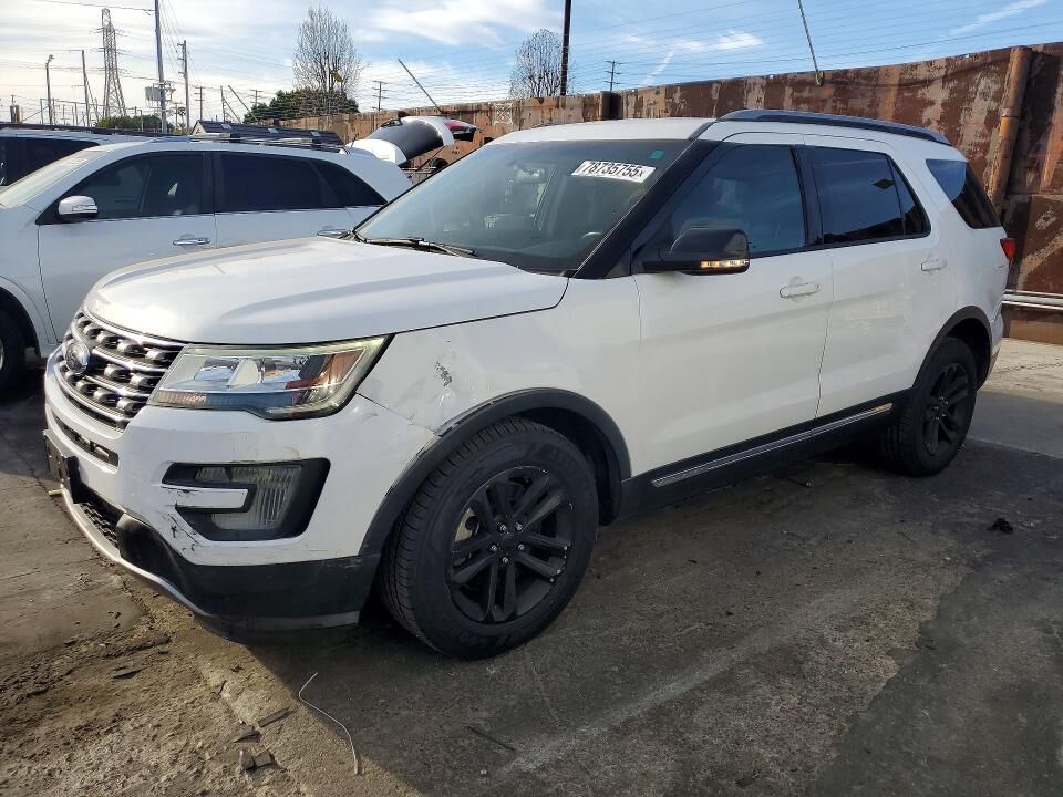 2017 FORD Explorer