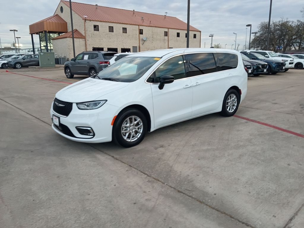 2025 CHRYSLER Pacifica
