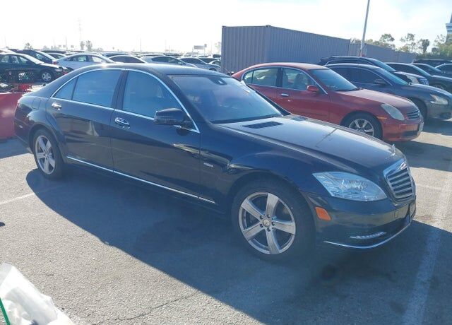 2012 MERCEDES-BENZ S-Class