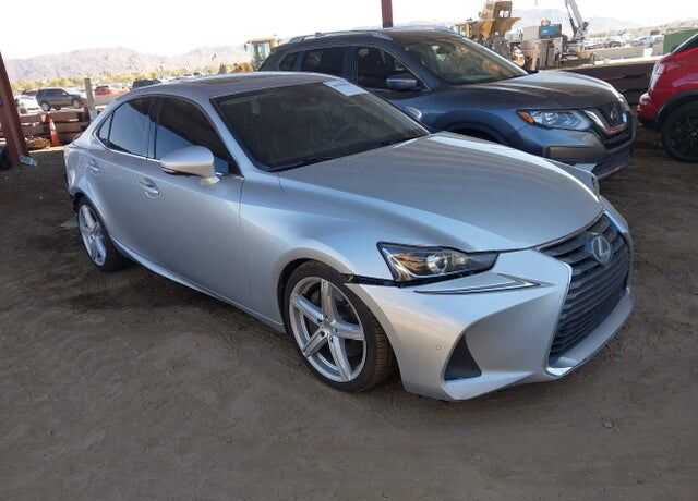 2017 LEXUS IS