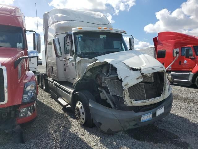 2017 INTERNATIONAL LF687