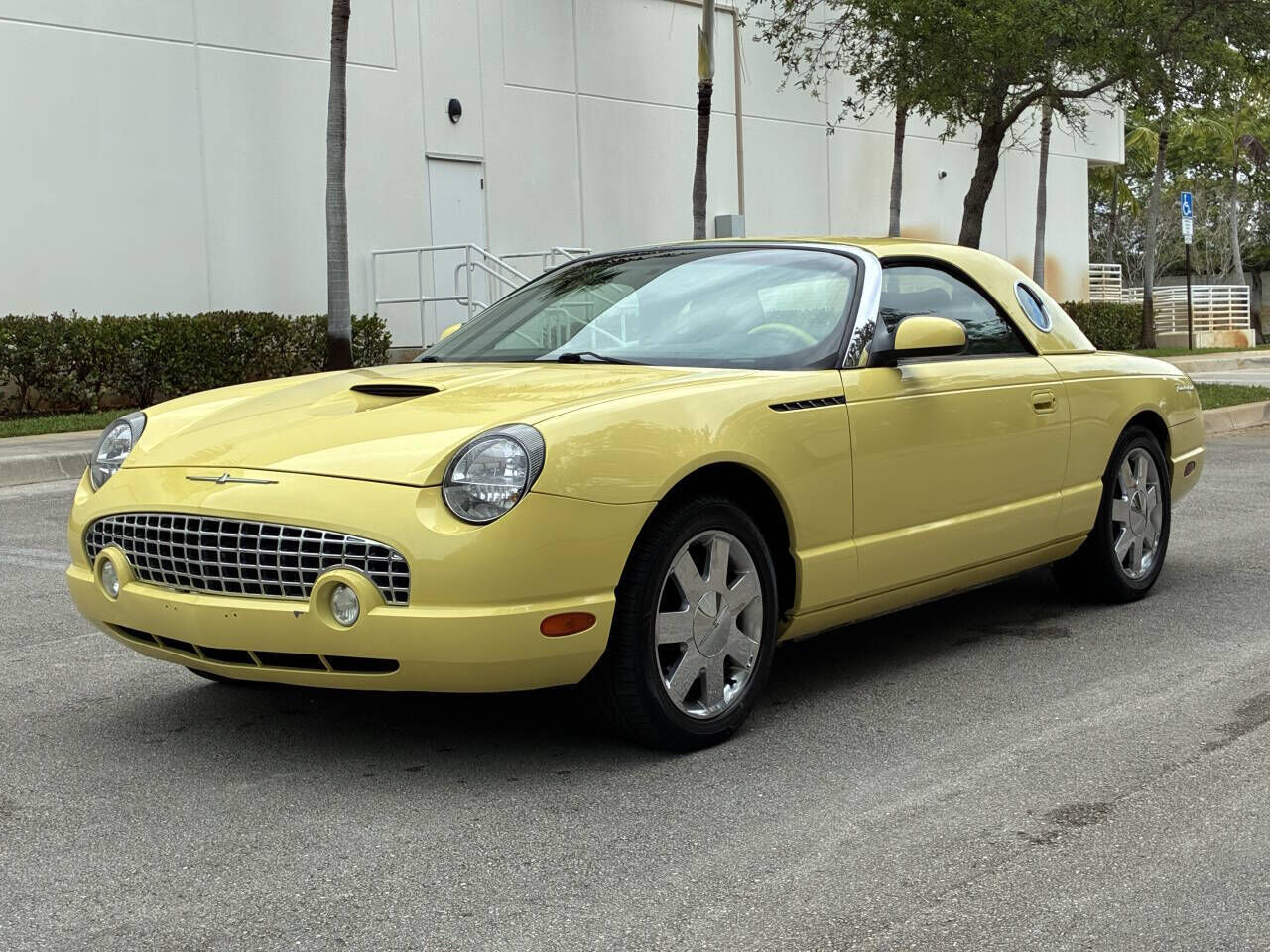 2002 FORD Thunderbird