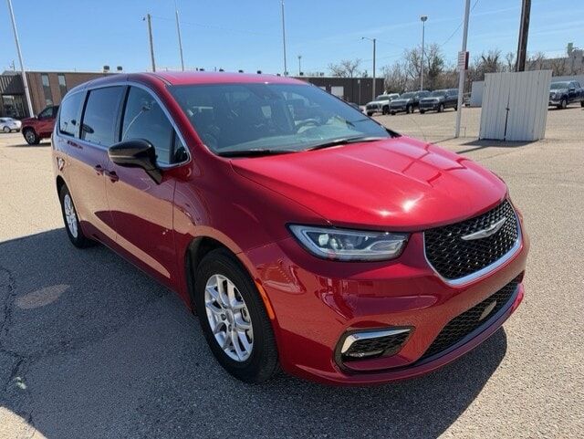 2025 CHRYSLER Pacifica