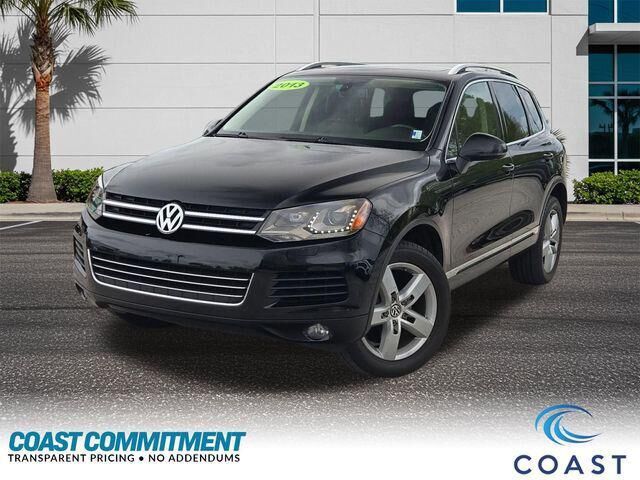 2013 VOLKSWAGEN Touareg