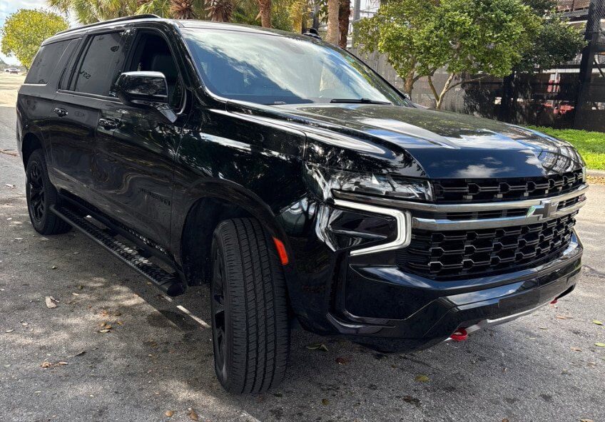 2022 CHEVROLET Suburban