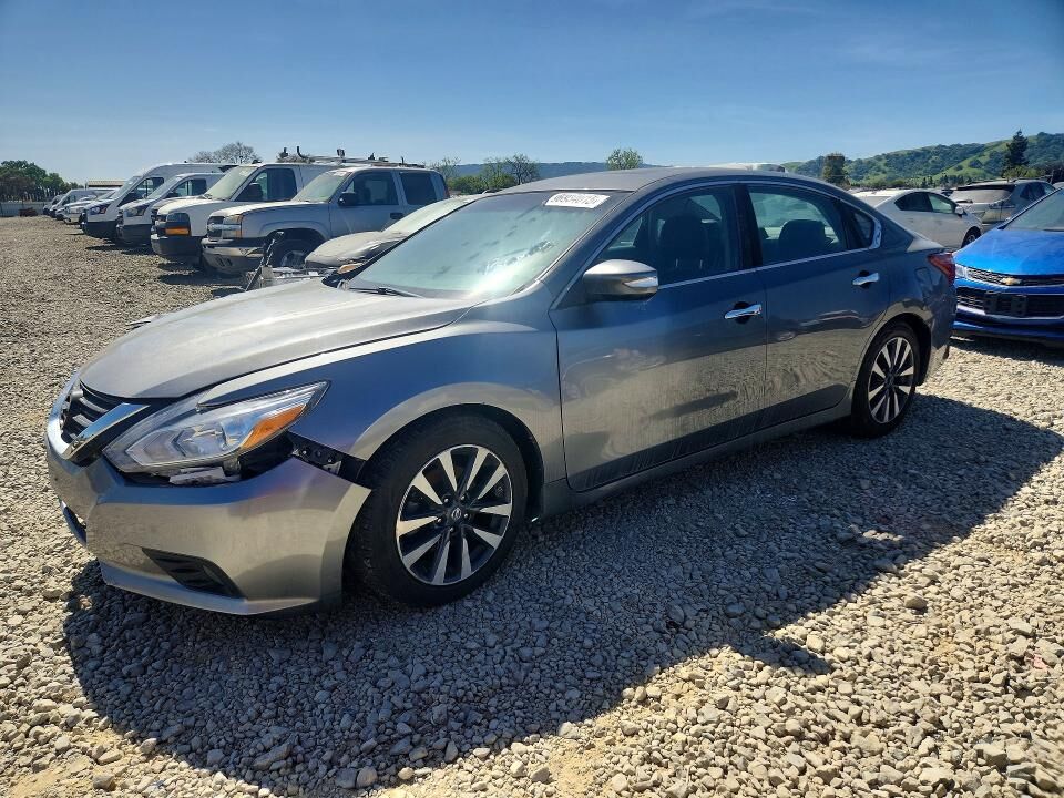2017 NISSAN Altima