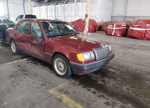 1993 MERCEDES-BENZ 300