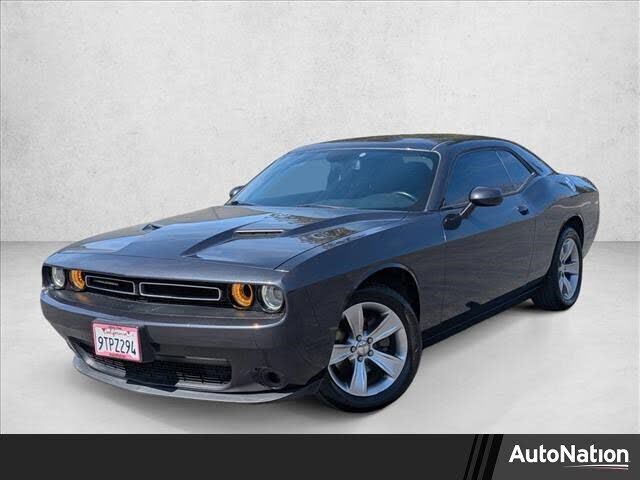 2017 DODGE Challenger