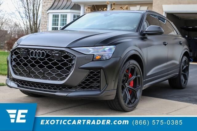 2025 AUDI RS Q8