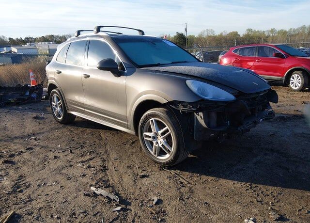 2013 PORSCHE Cayenne