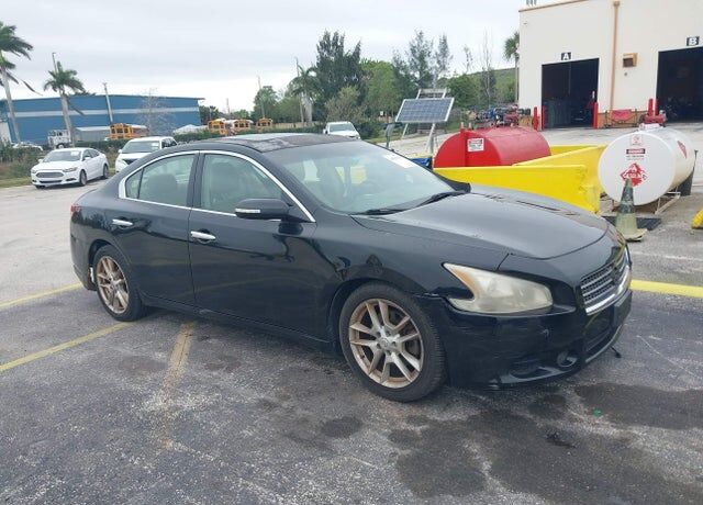 2009 NISSAN Maxima