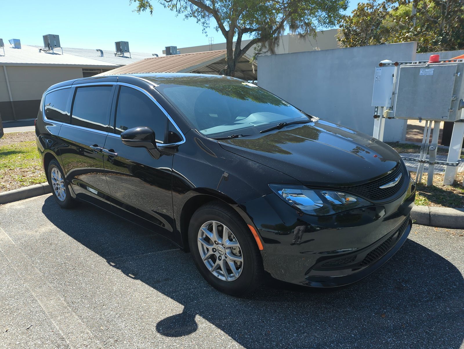 2024 CHRYSLER Voyager