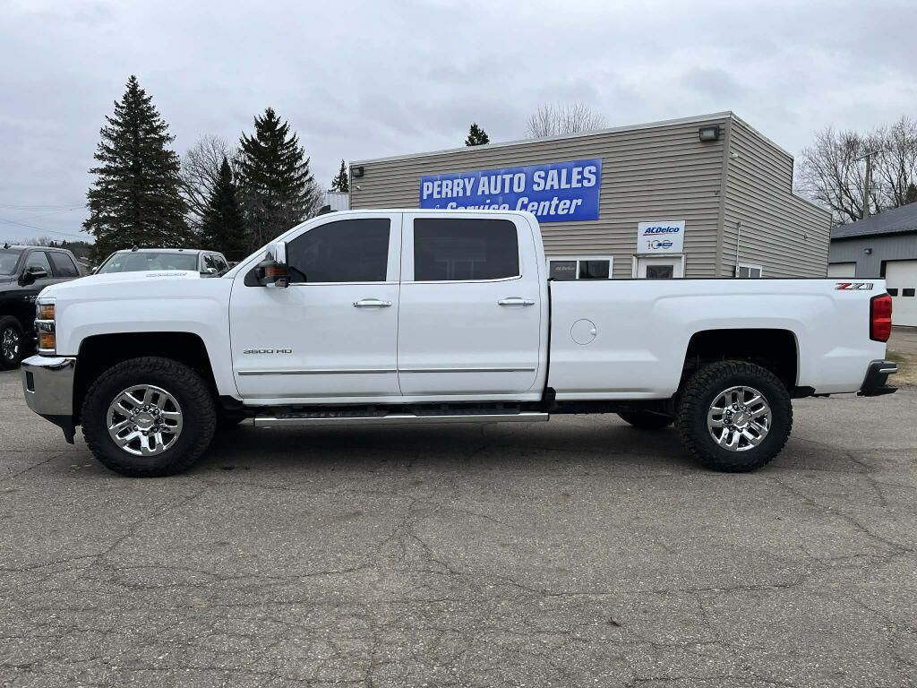 2018 CHEVROLET Silverado