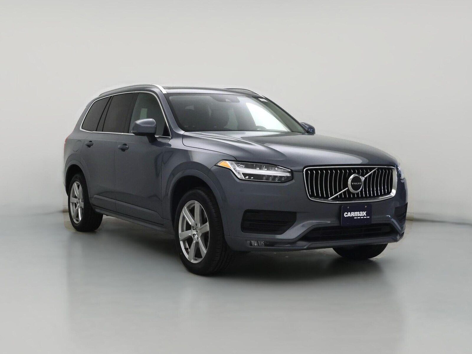2022 VOLVO XC90