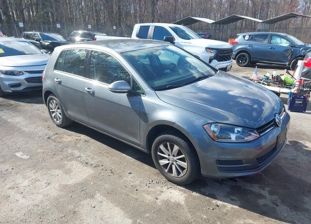 2017 VOLKSWAGEN Golf