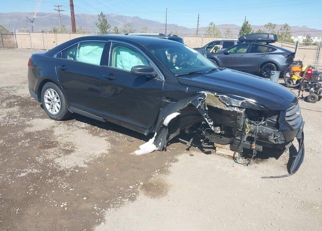 2013 FORD Taurus