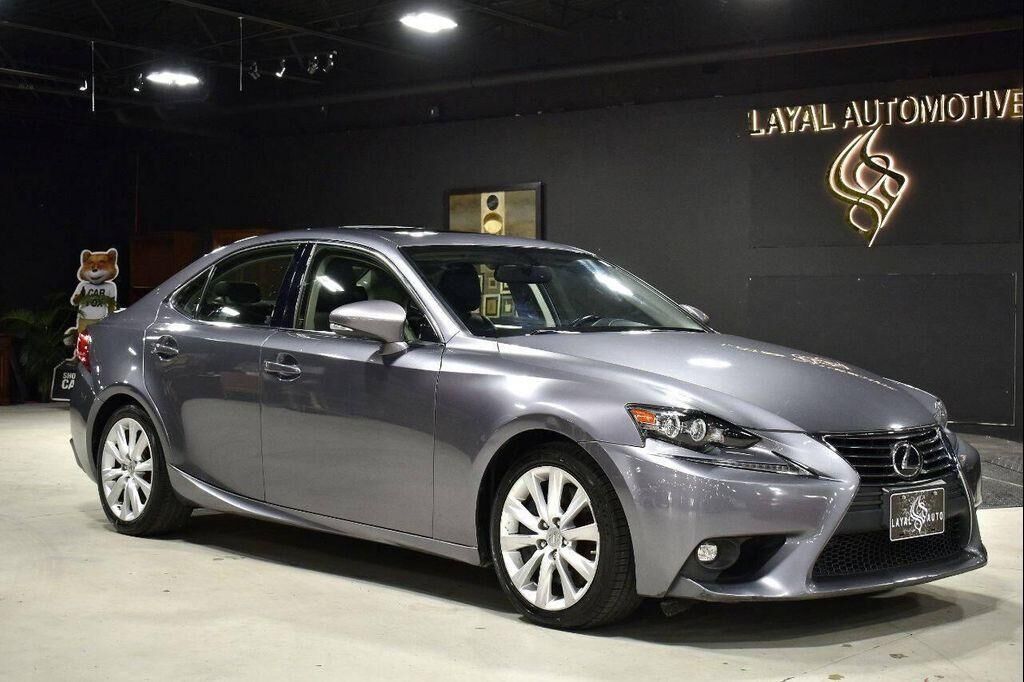 2016 LEXUS IS
