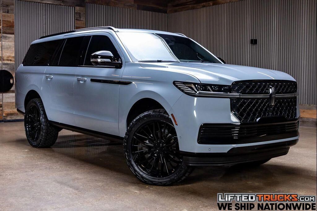 2025 LINCOLN Navigator L