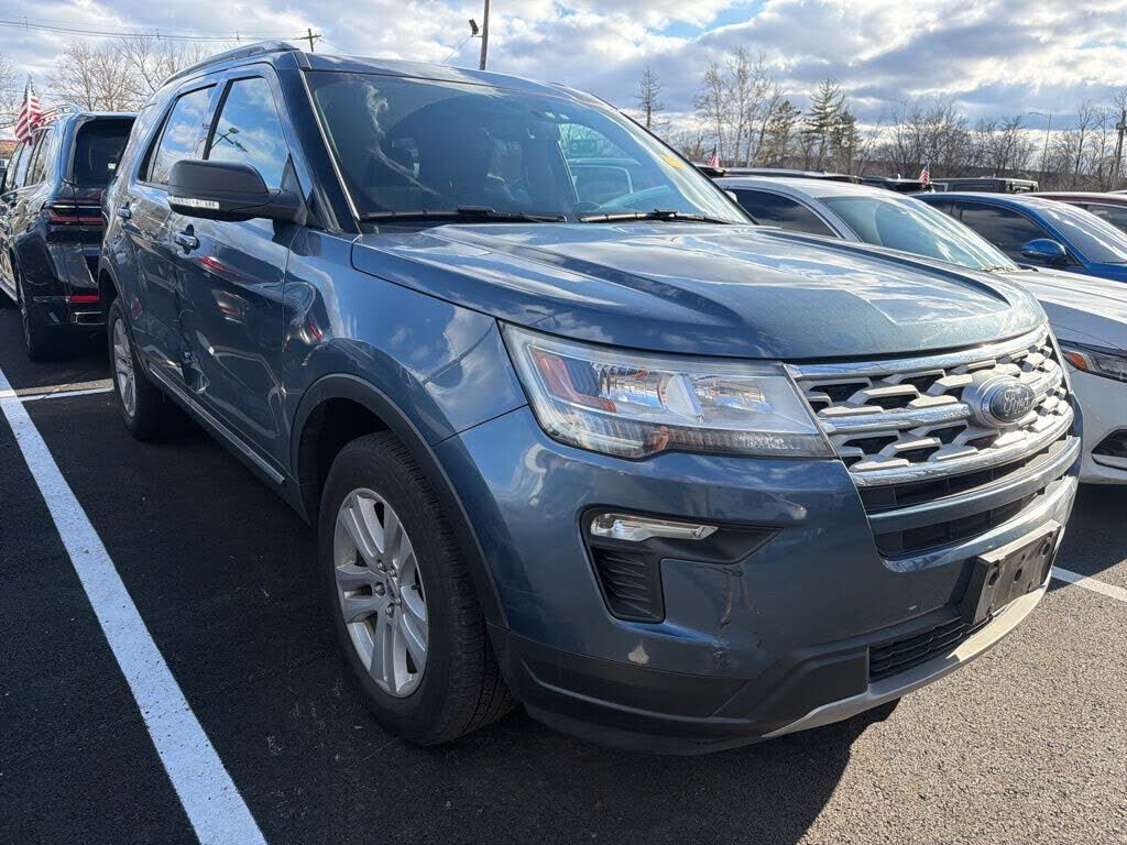 2019 FORD Explorer