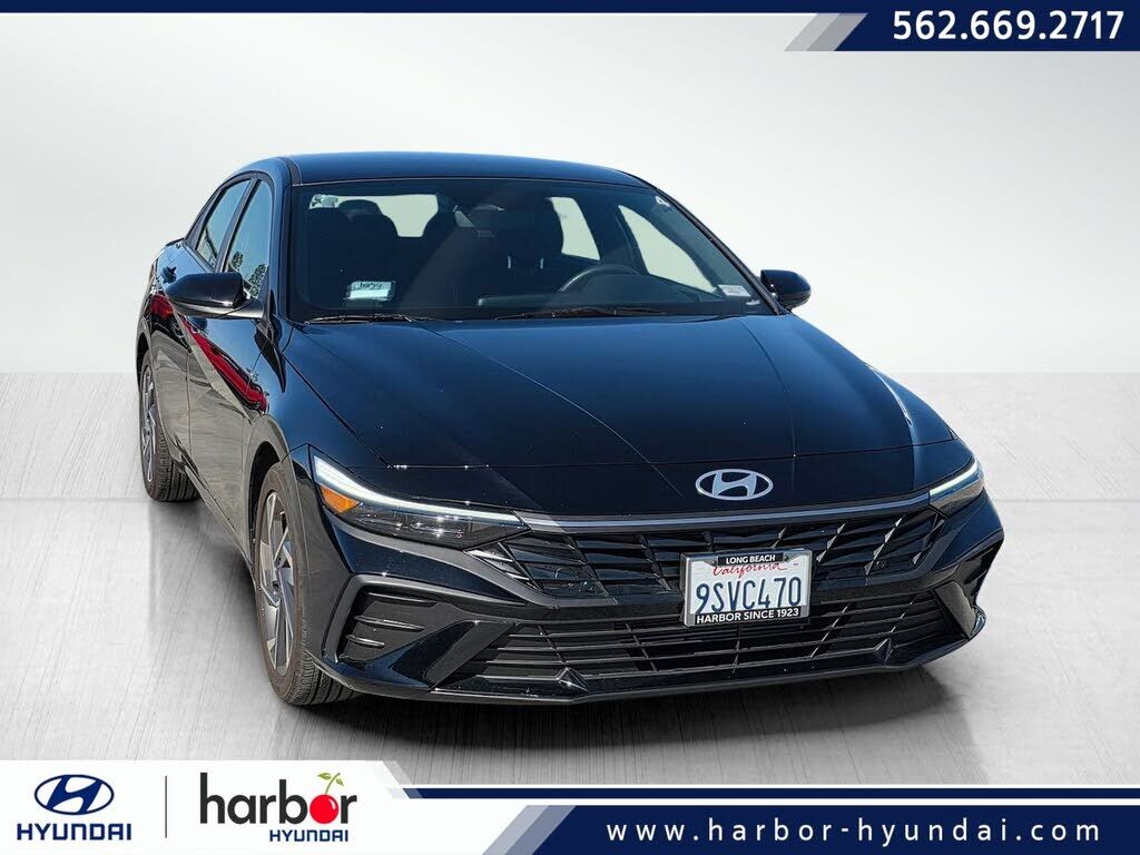 2025 HYUNDAI Elantra
