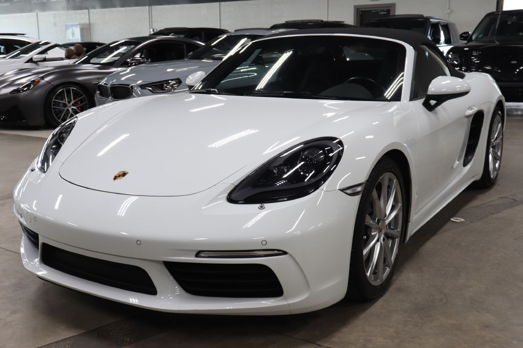 2019 PORSCHE 718