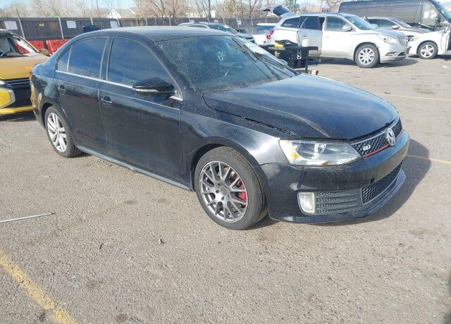 2012 VOLKSWAGEN Jetta