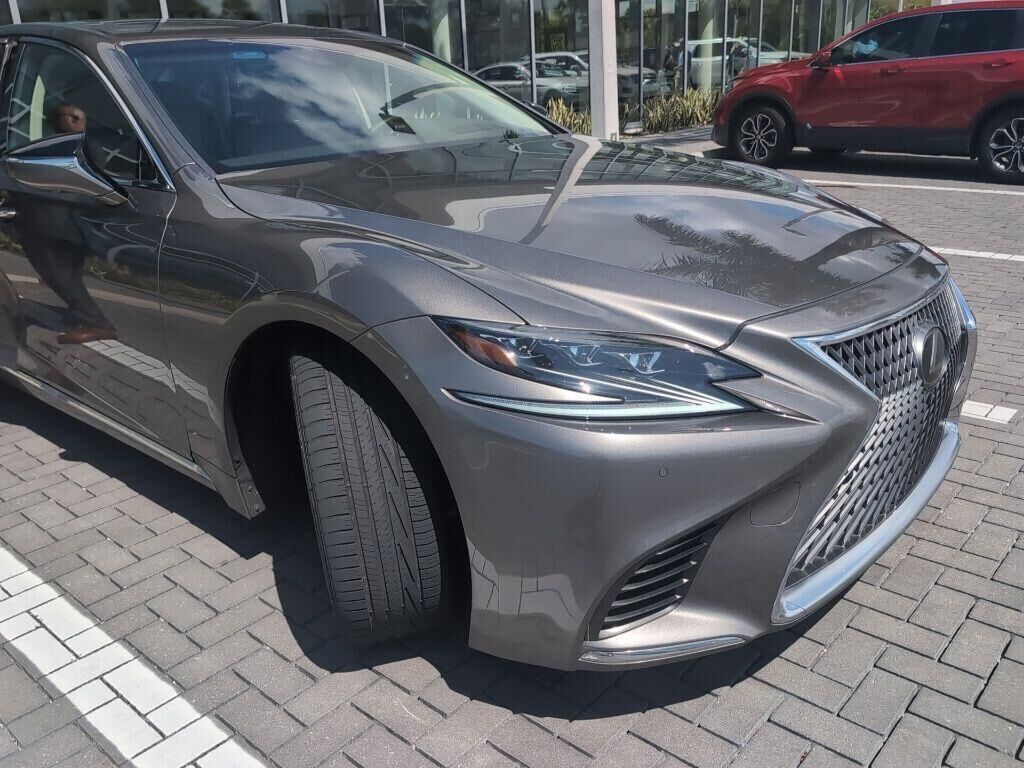 2019 LEXUS LS