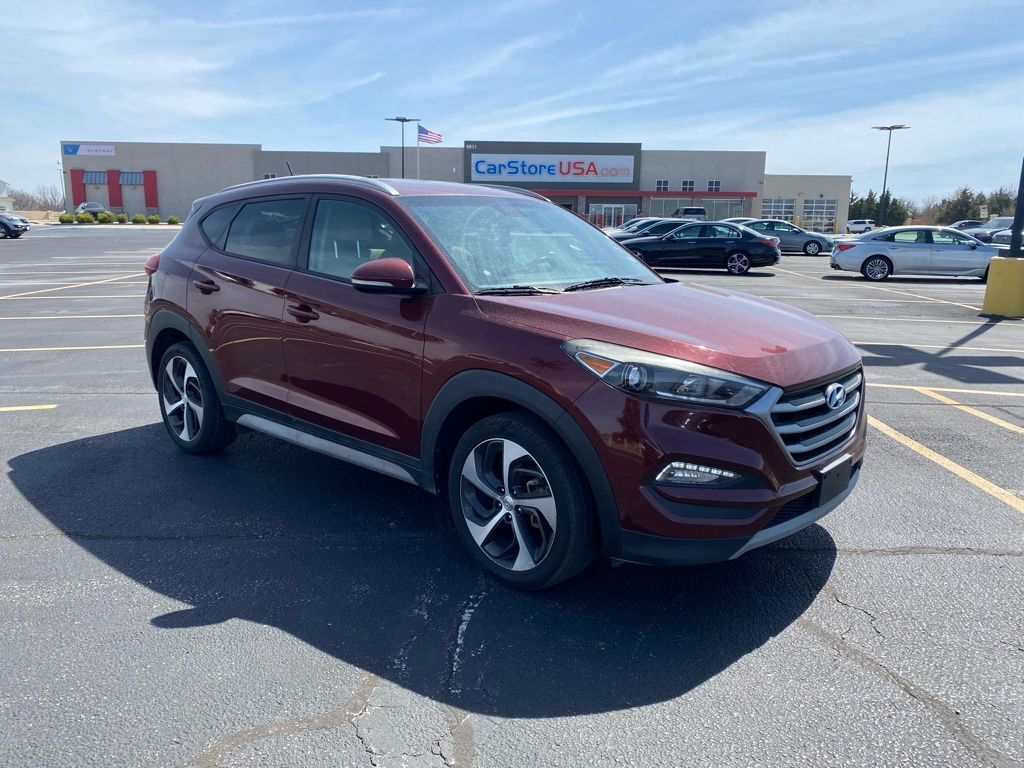 2017 HYUNDAI Tucson