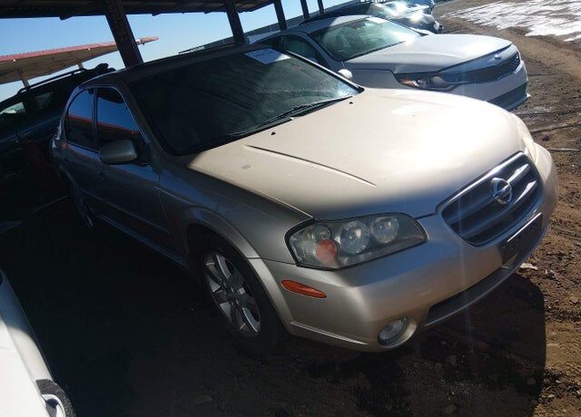 2002 NISSAN Maxima