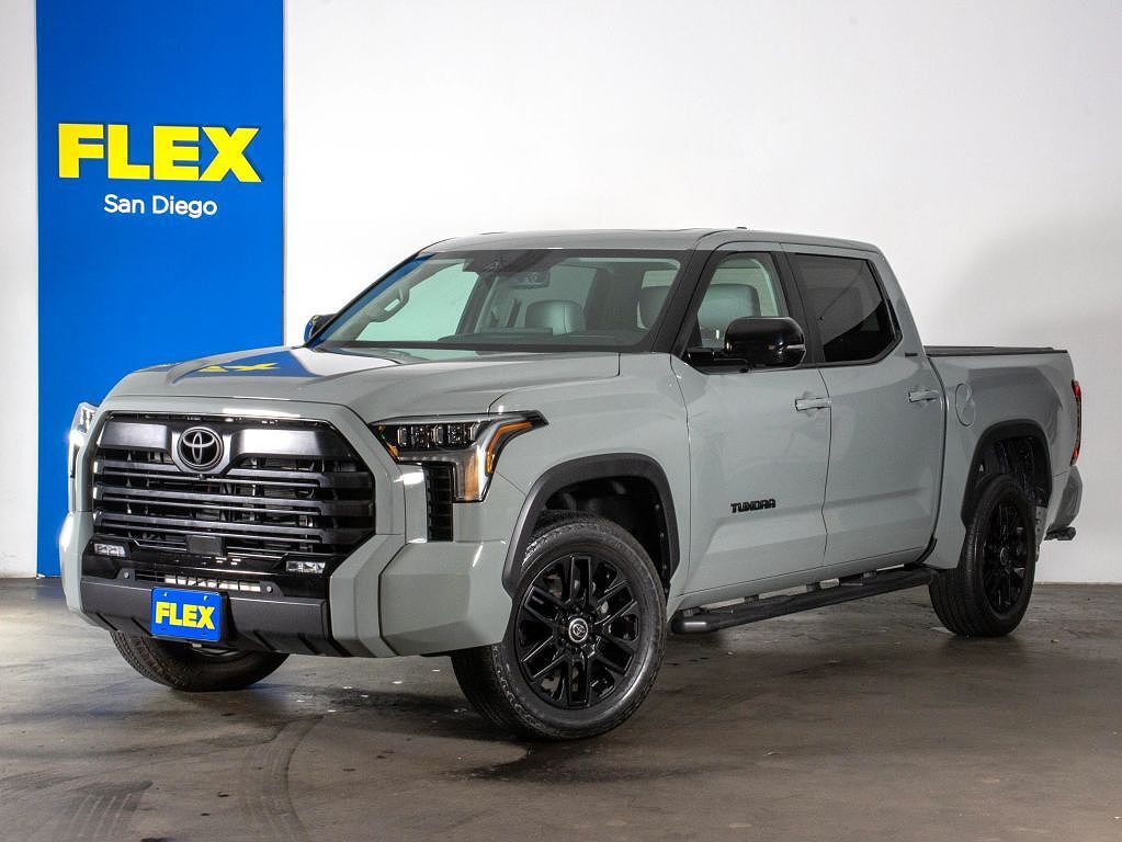 2024 TOYOTA Tundra