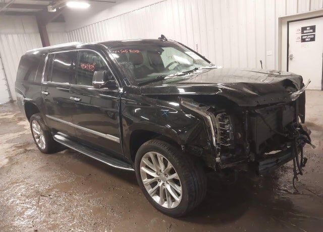 2019 CADILLAC Escalade ESV