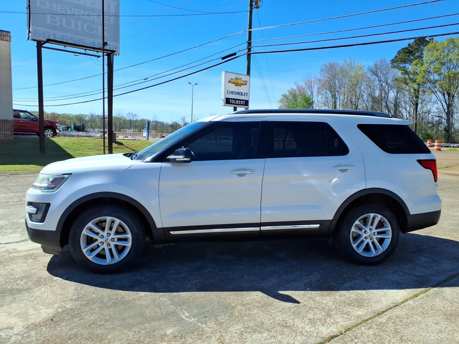 2016 FORD Explorer