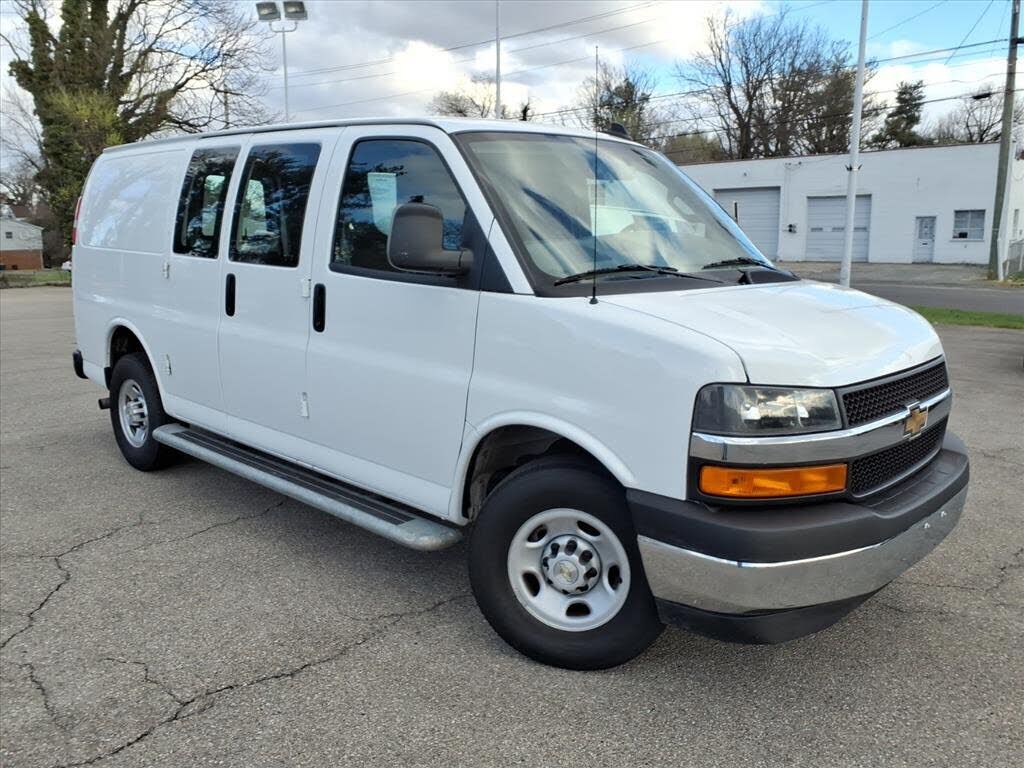 2024 CHEVROLET Express