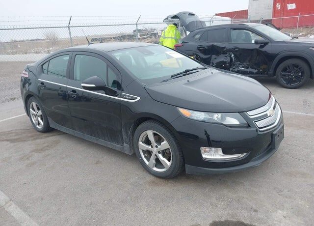 2013 CHEVROLET Volt