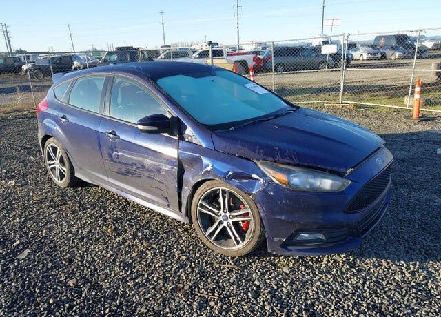 2017 FORD Focus