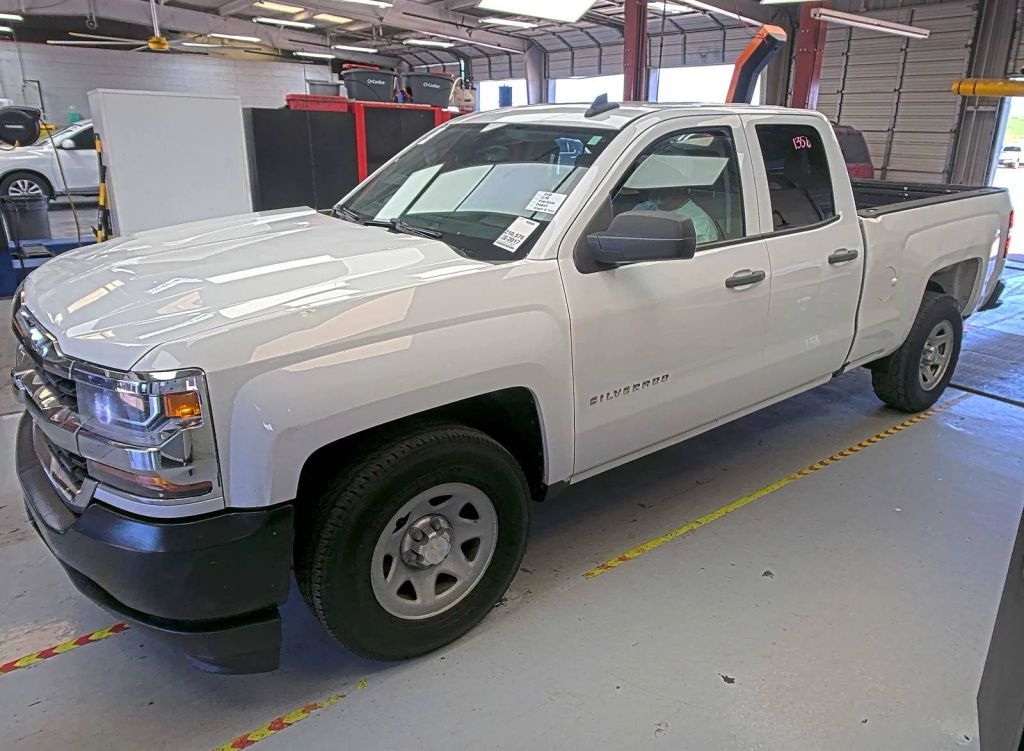 2017 CHEVROLET Silverado