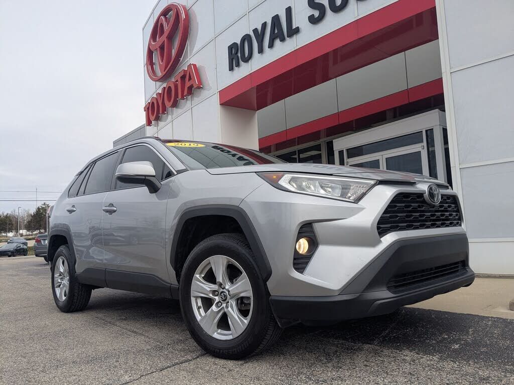 2019 TOYOTA RAV4
