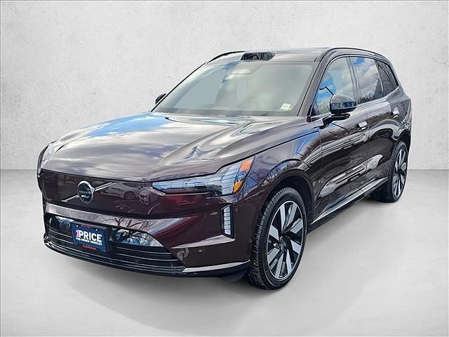 2025 VOLVO EX90