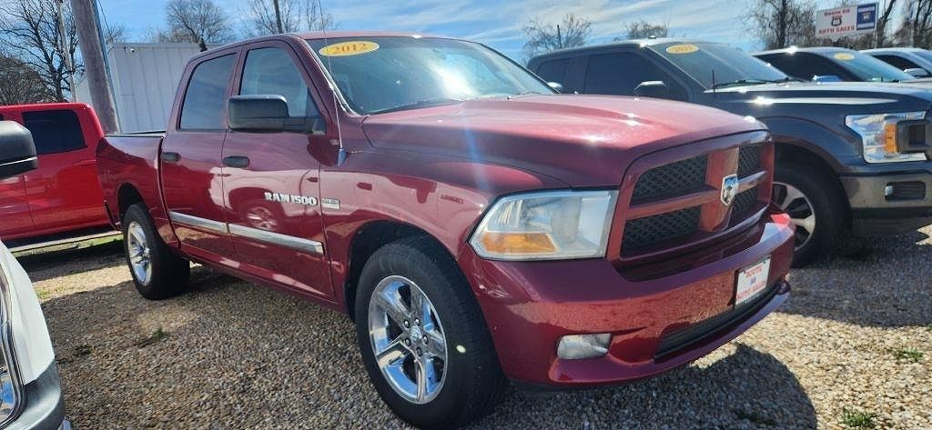 2012 DODGE Ram