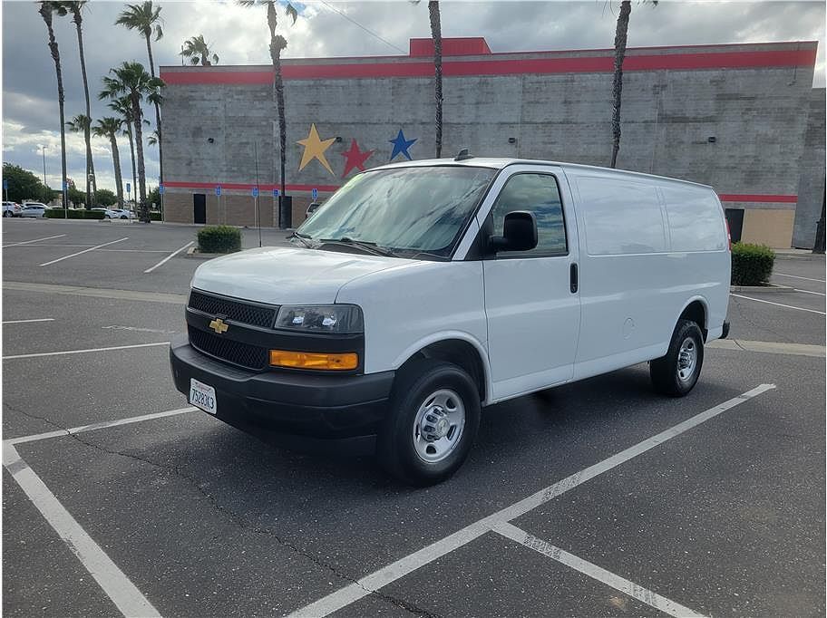2021 CHEVROLET Express