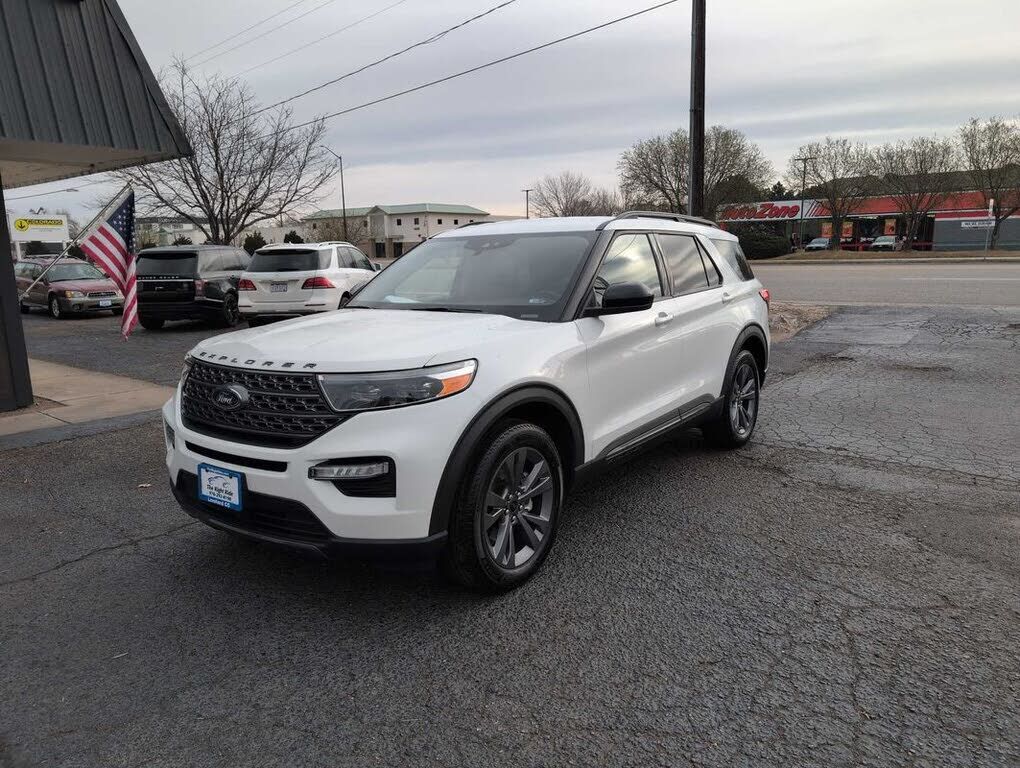2022 FORD Explorer