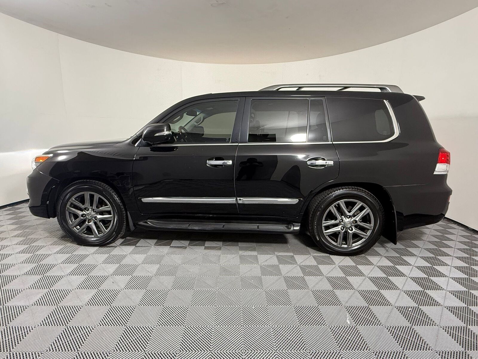 2014 LEXUS LX