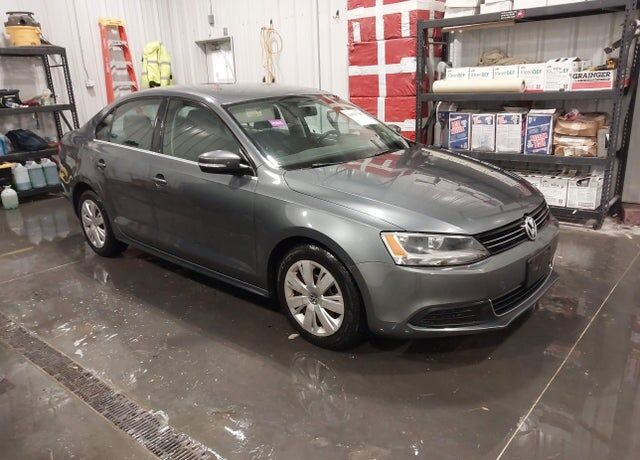 2013 VOLKSWAGEN Jetta