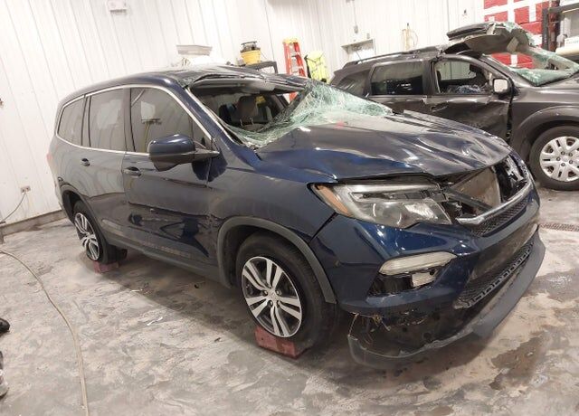 2017 HONDA Pilot