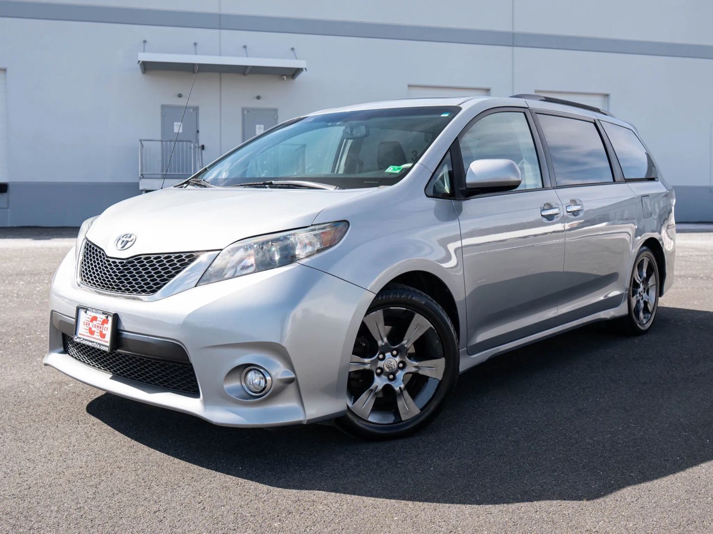 2014 TOYOTA Sienna